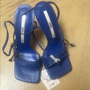 Zara Women's Blue Strappy Sandals
